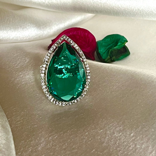 EMERALD BELLA ZIRCONIA RING