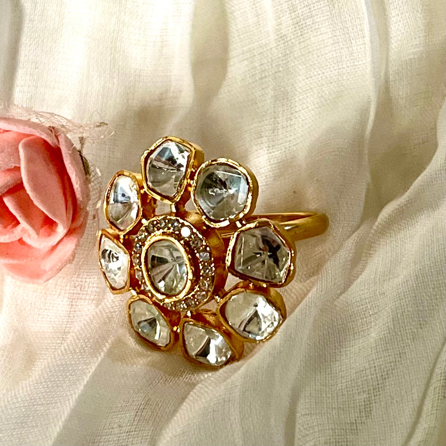 GOLD PETAL KUNDAN RING