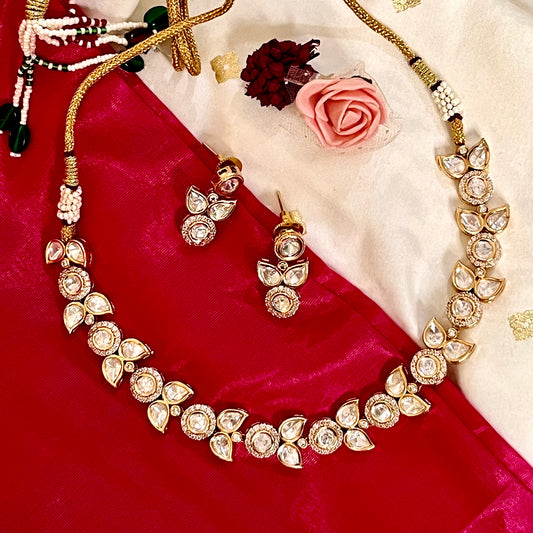 GOLDEN NYSA POLKI NECKLACE SET