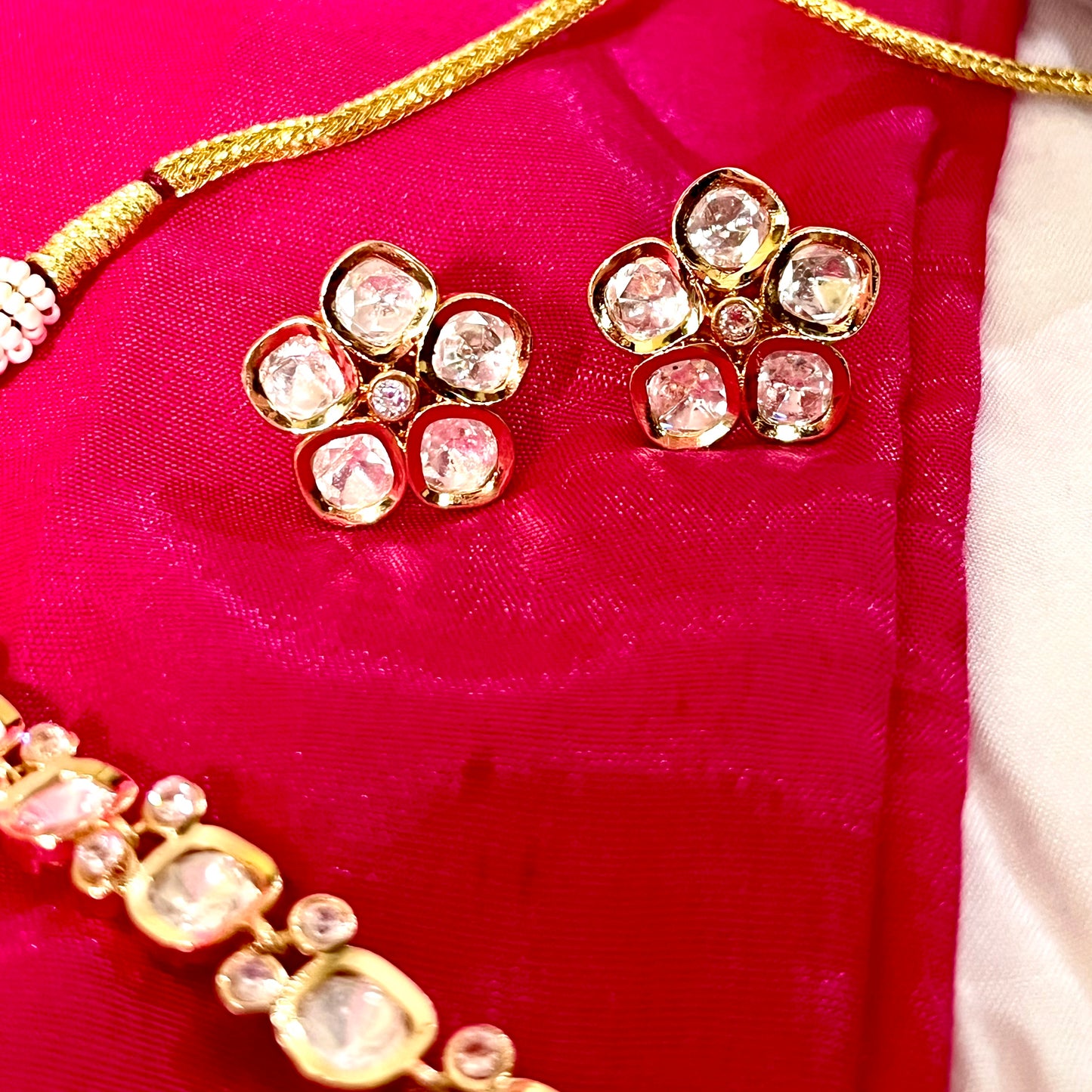 GOLDEN TAANI POLKI NECKLACE SET