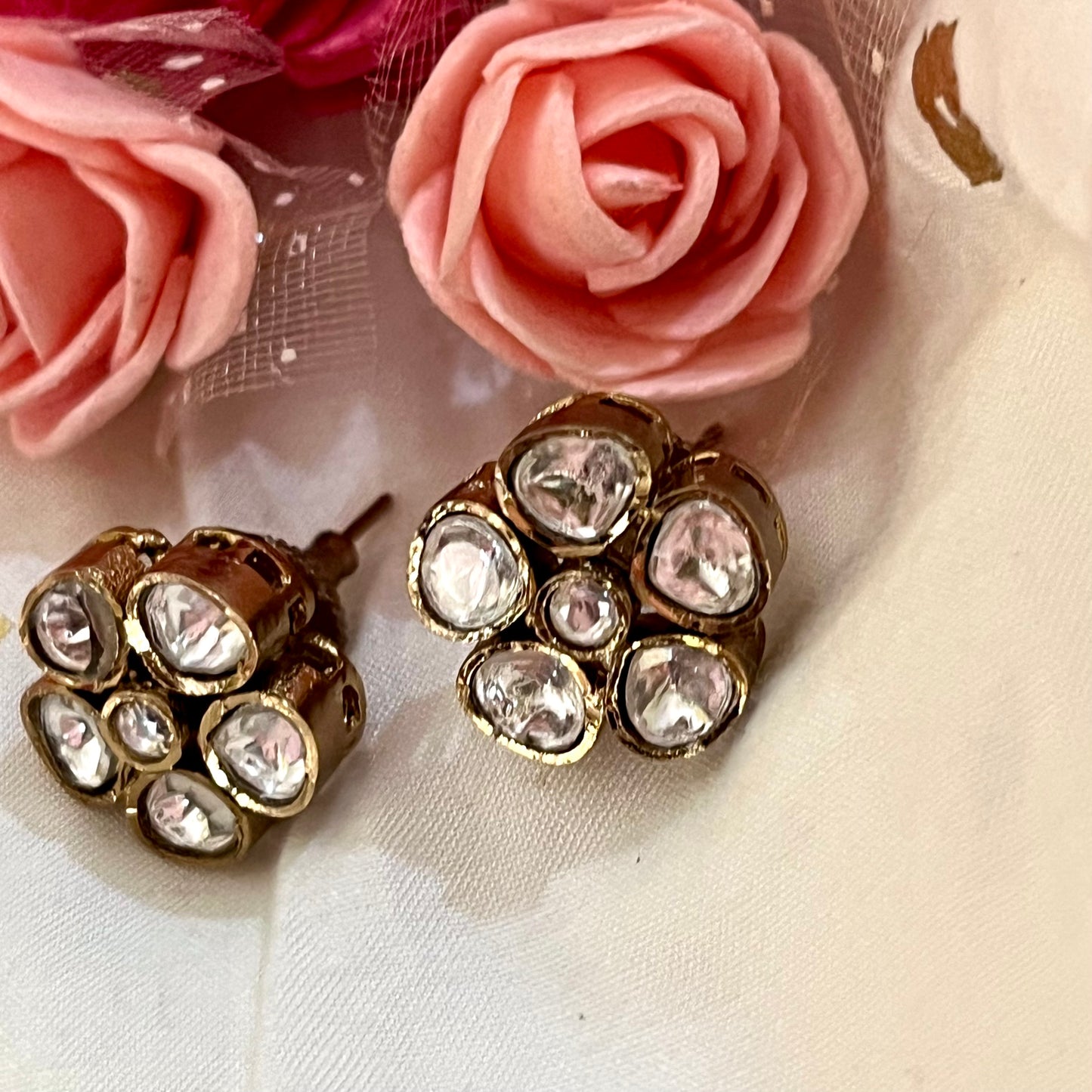 MATT GOLD BLOOM STUDS