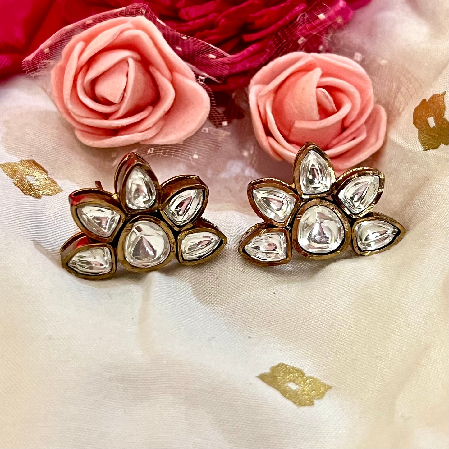 MATT GOLD BLOOM STUDS