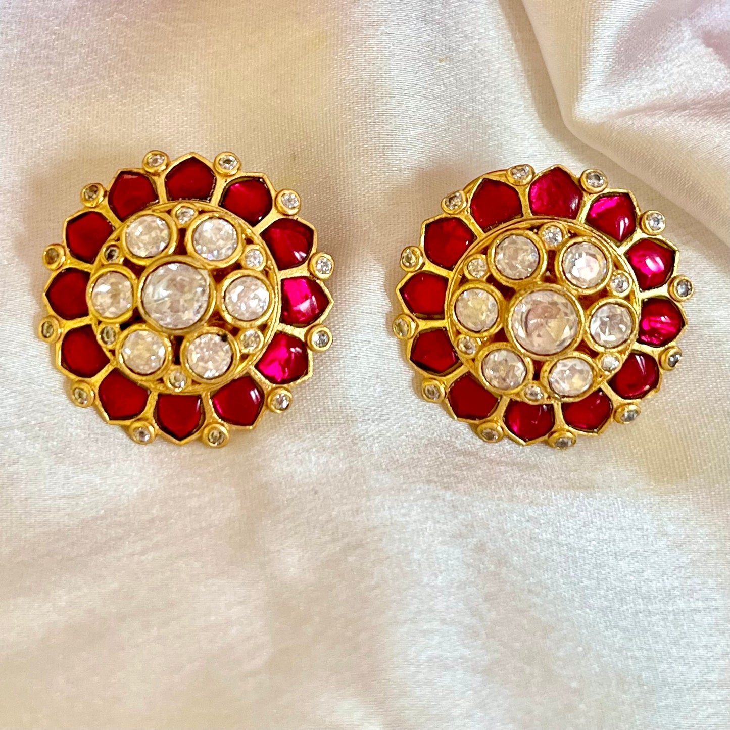 RANI PUSHP STUDS