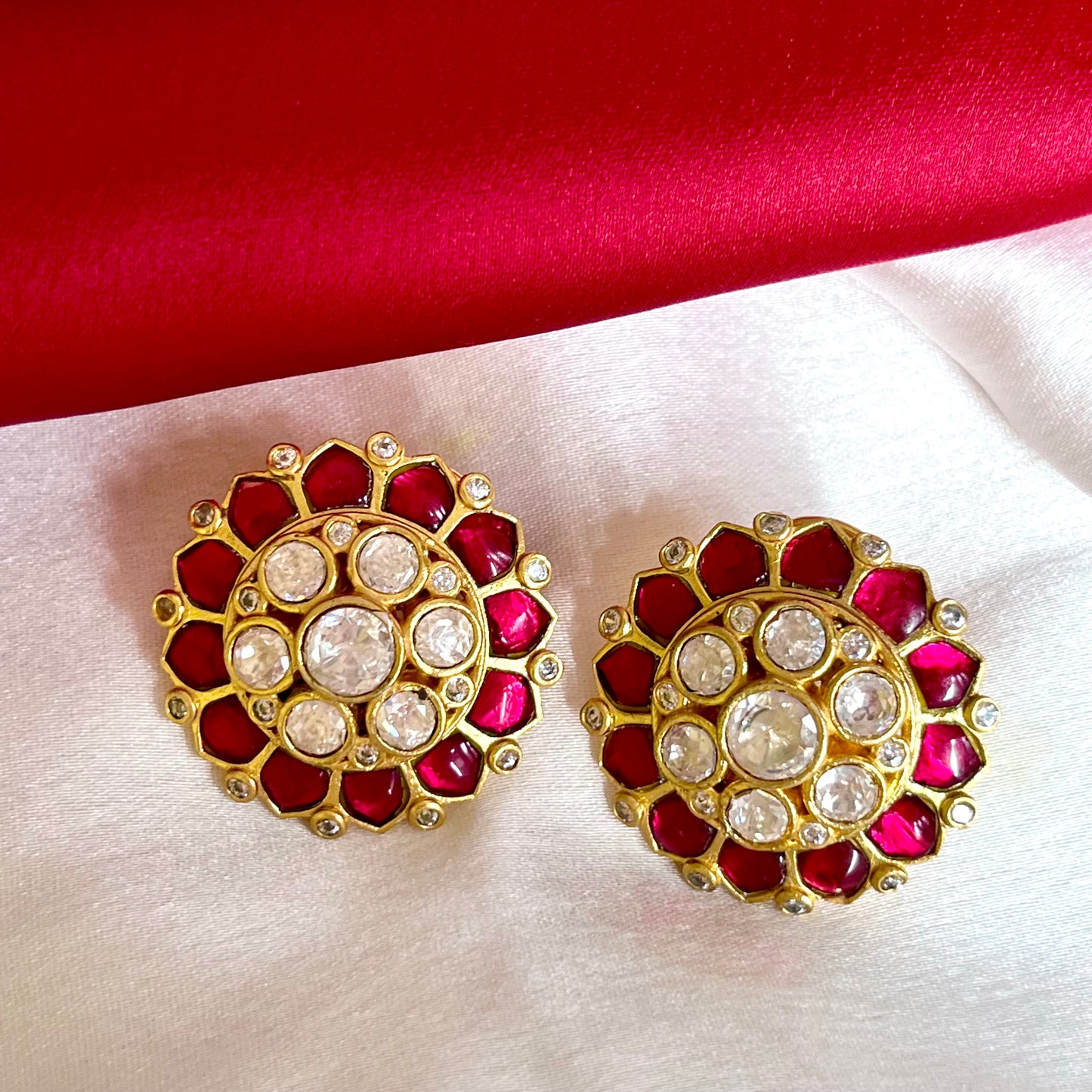 RANI PUSHP STUDS