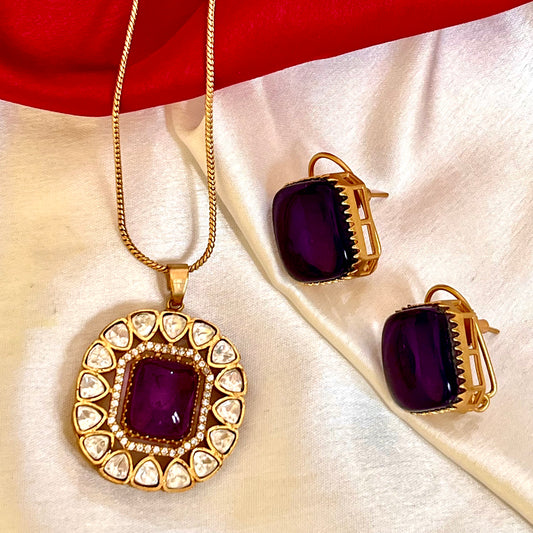 VIOLET MAAHI PENDANT SET