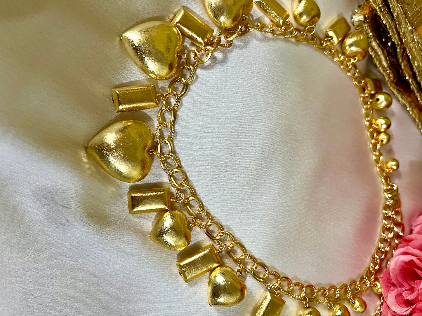 GOLDEN HEART NECKPIECE