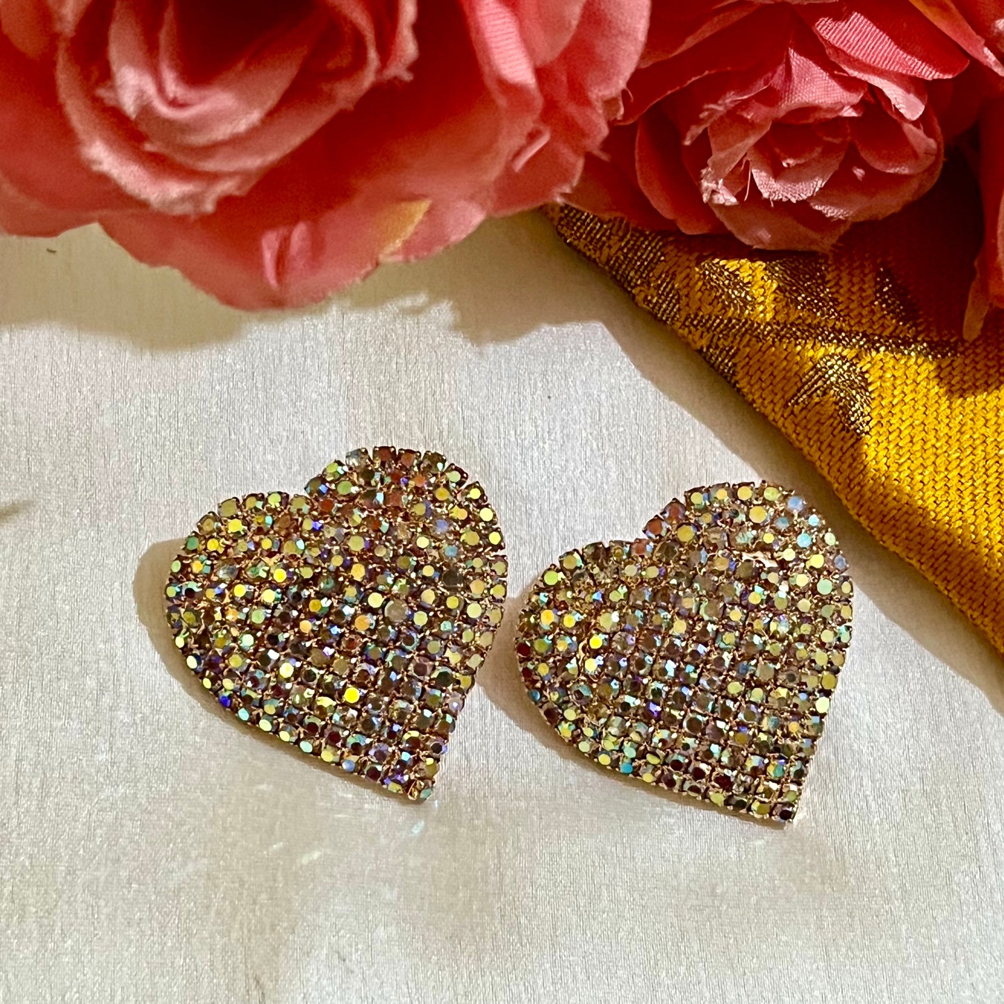 SHIMMER HEART STUDS