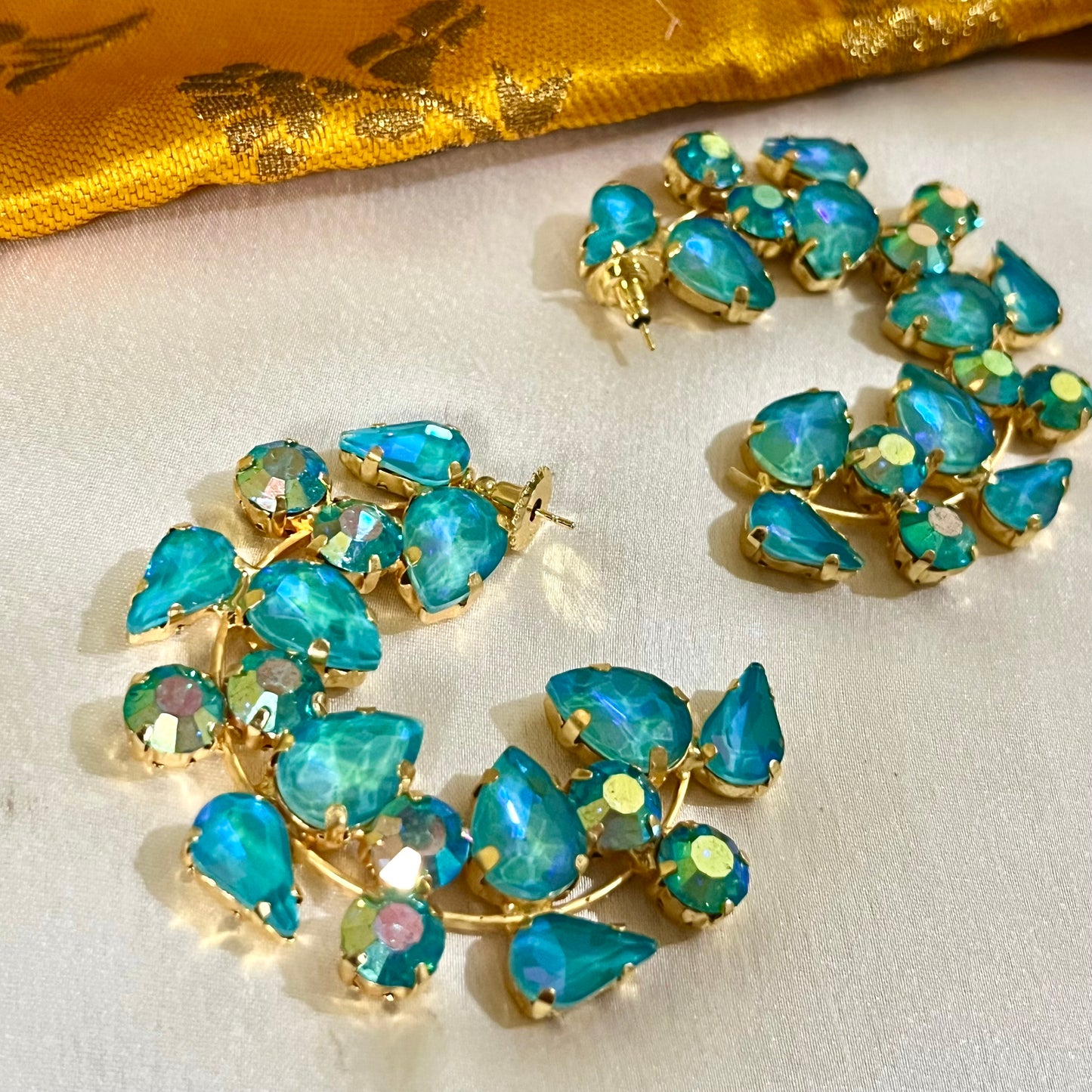 PETAL TURQUOISE EARRINGS