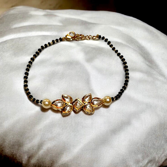 GOLDEN KRITI MANGALSUTRA BRACELET