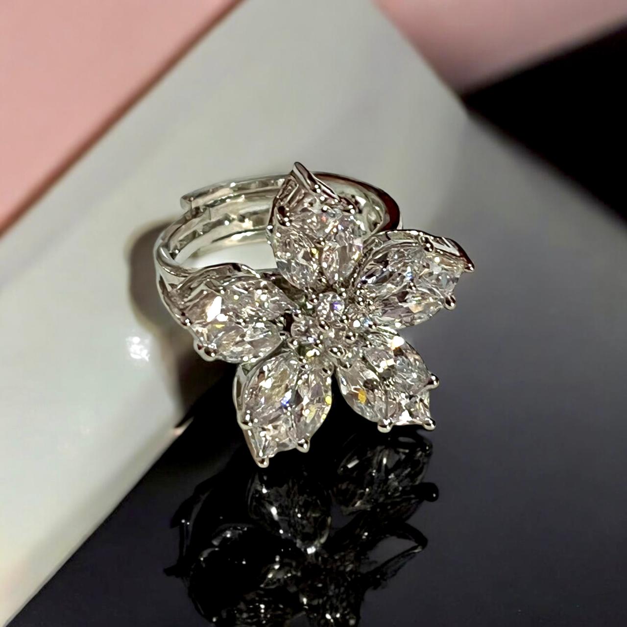 SILVER BEAUTY ZIRCONIA RING