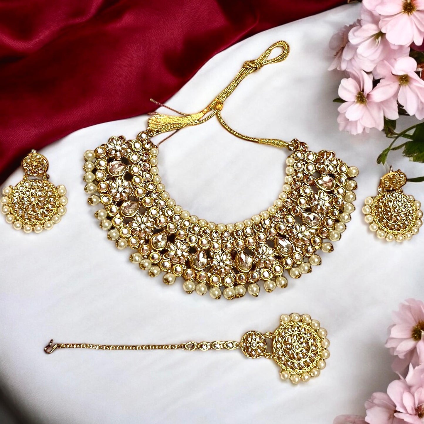 IVORY KISHNA NECKLACE SET