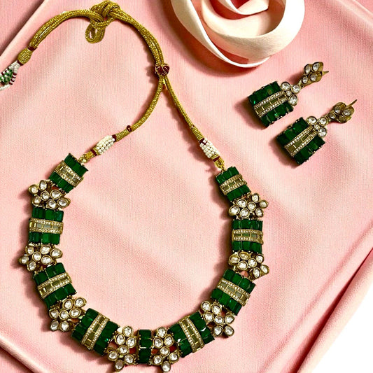 EMERALD SITAARA NECKLACE SET
