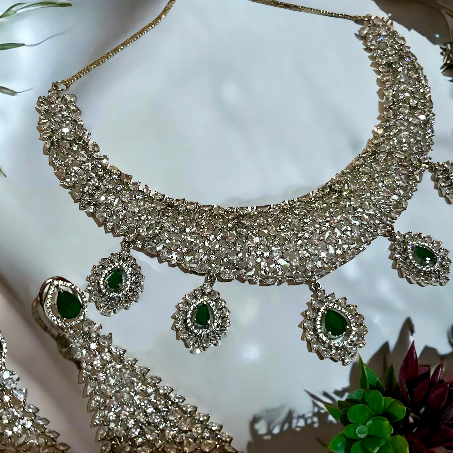 EMERALD MANYA NECKLACE SET