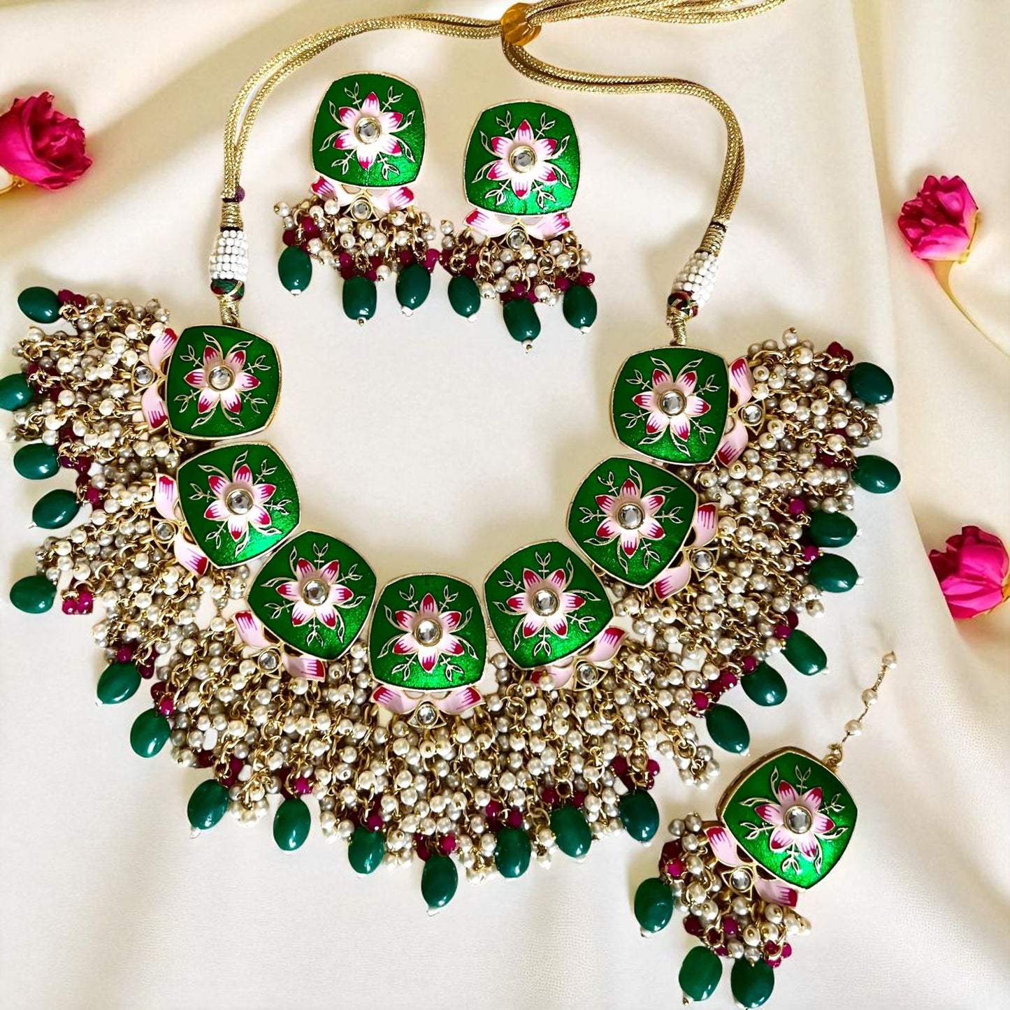 EMERALD AADHYA NECKLACE SET