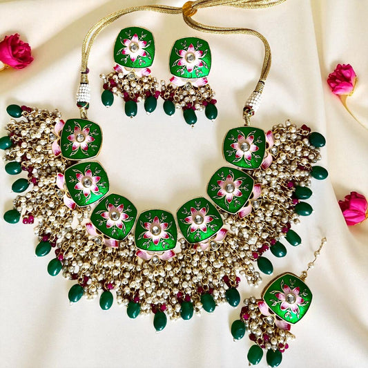 EMERALD AADHYA NECKLACE SET