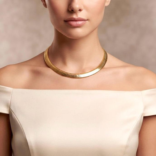GOLD DIVA NECKPIECE