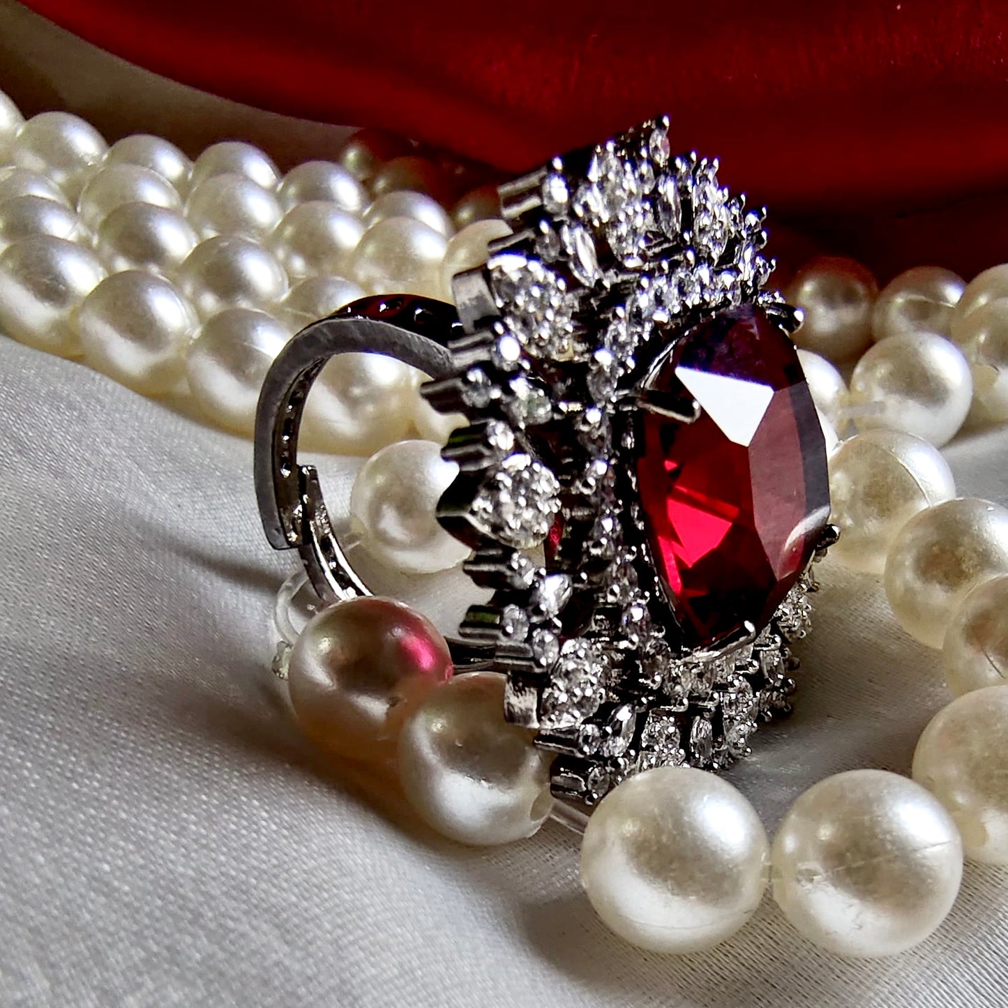 RUBY DAISY ZIRCONIA RING