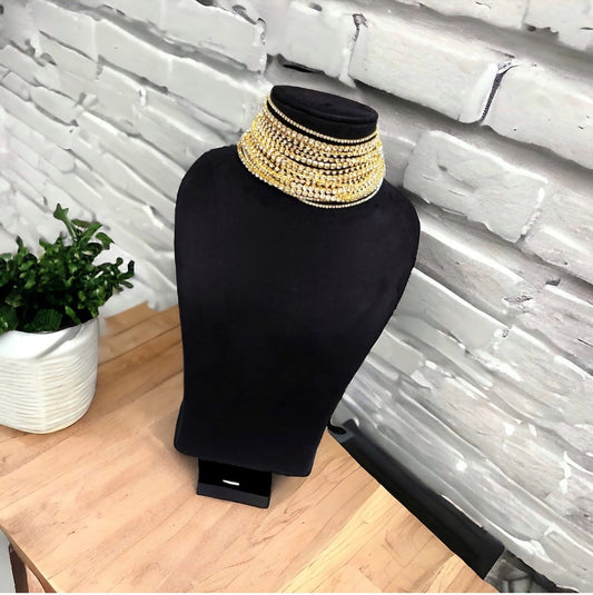 GOLDEN SPARKLY NECKPIECE